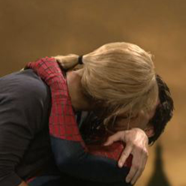 Chris Martin kisses Andrew Garfield, plays with Coldplay on 'SNL'