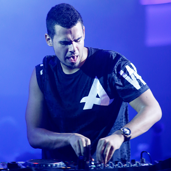 LISTEN: Afrojack releases 'Ten Feet Tall' premiered during the big game