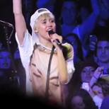 Miley Covers "Hey Ya" By Outkast