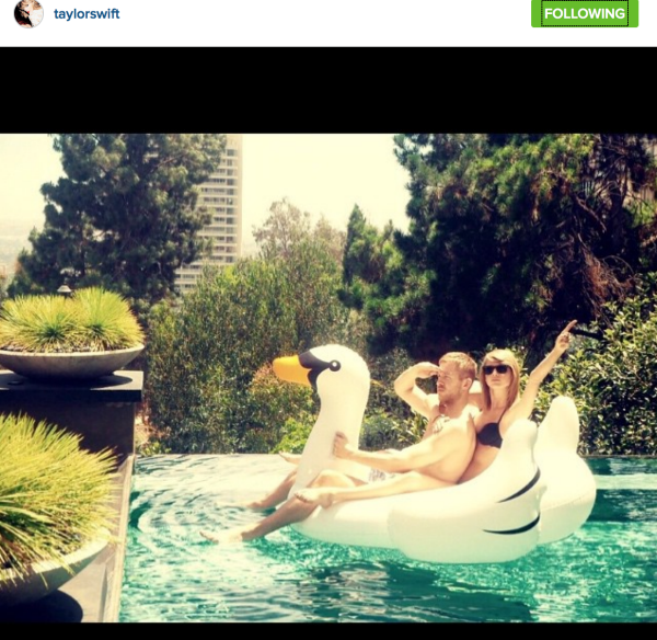 Taylor Swift and Calvin Harris enjoying the summer on a swan!