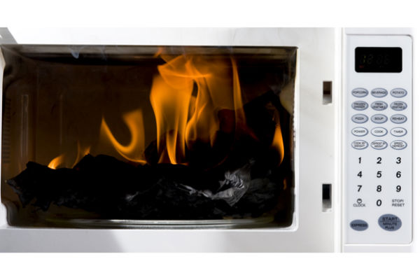 This is Why You CANNOT Put Metal In a Microwave