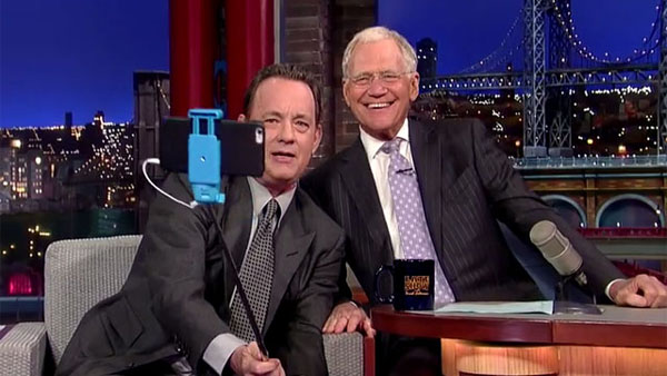 Tom Hanks Teaches David Letterman to Use a Selfie Stick in Final 'Late Show' Appearance