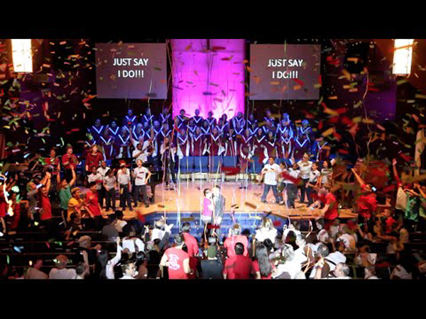 [VIDEO] Elaborate Proposal..Fake Volleyball Tournament, 69 Singers & MORE!