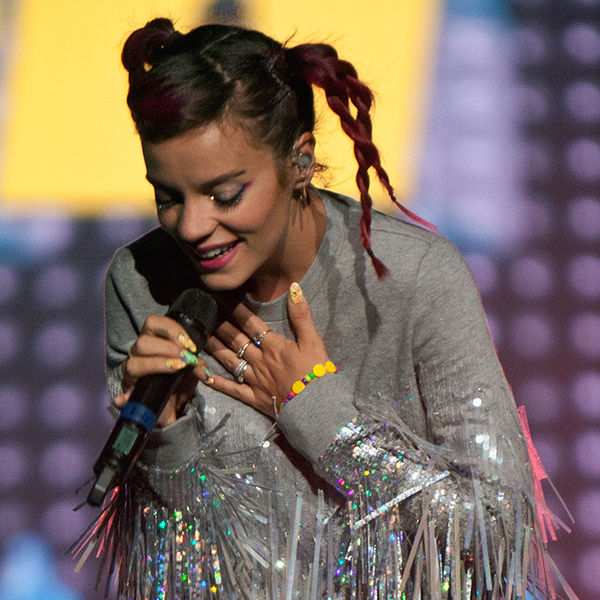 WATCH: Lily Allen Twerks With Miley Cyrus On Stage