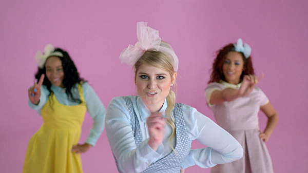WATCH: Loving This New Song! Meghan Trainor - All About That Bass